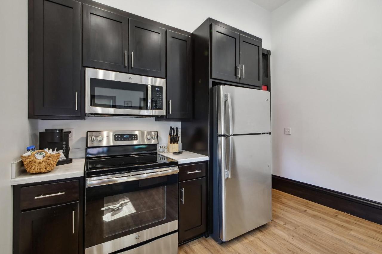 Sleek Millersburg Apartment In Downtown! Zewnętrze zdjęcie